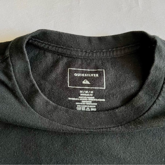 Quiksilver T-shirt Men’s Black Medium Surf Beach Theme Short Sleeve - Picture 7 of 7